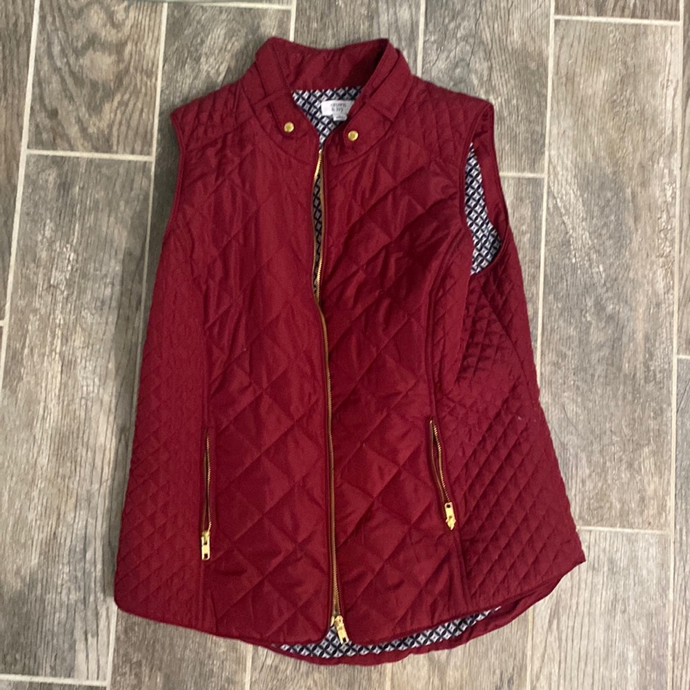 Crown & Ivy vest